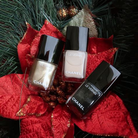 chanel 617 holiday nail polish|Chanel nail polish holidays 2023 review – Bay Area Fashionista.